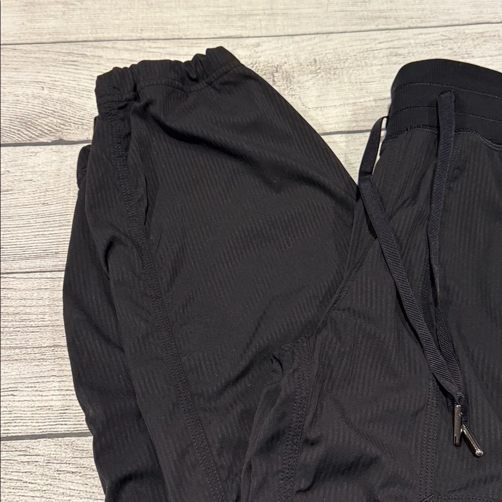 🍋Women’s Lululemon Dance Studio Pant III Lined 32" Size 4 Black W5AERR🍋 - Picture 6 of 16